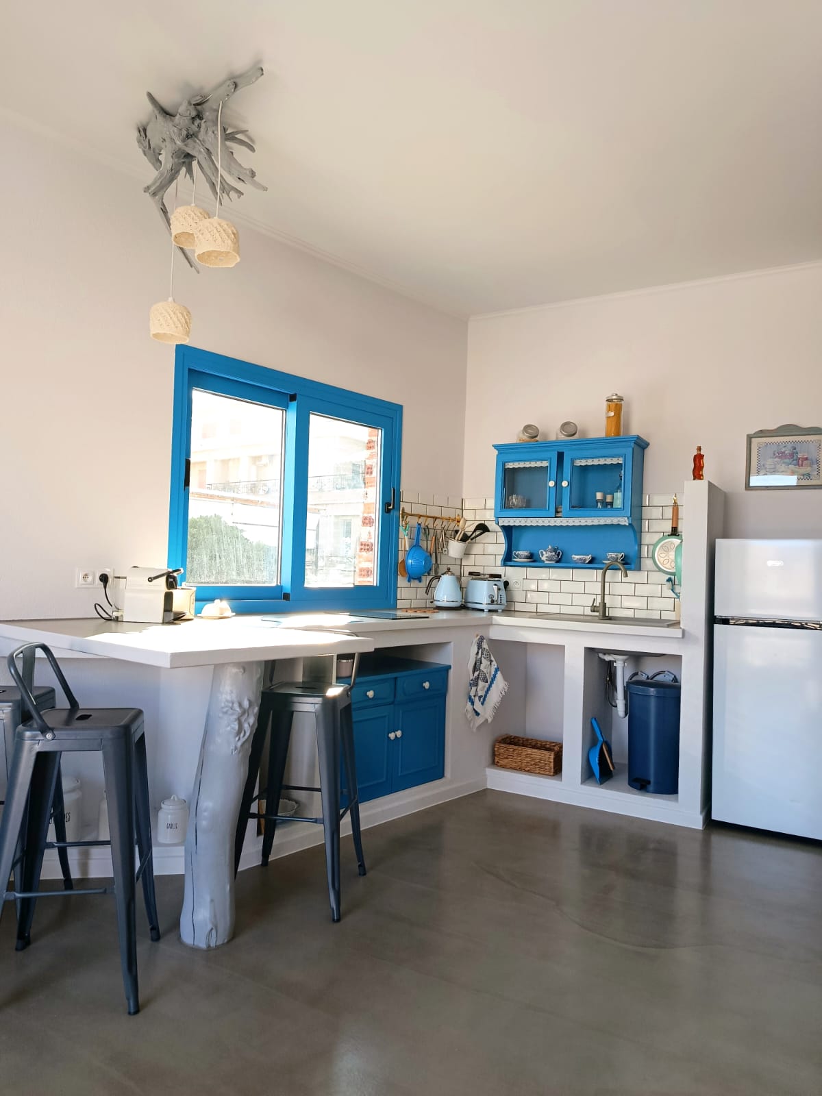 Blue Aegean Apartment kitchen
