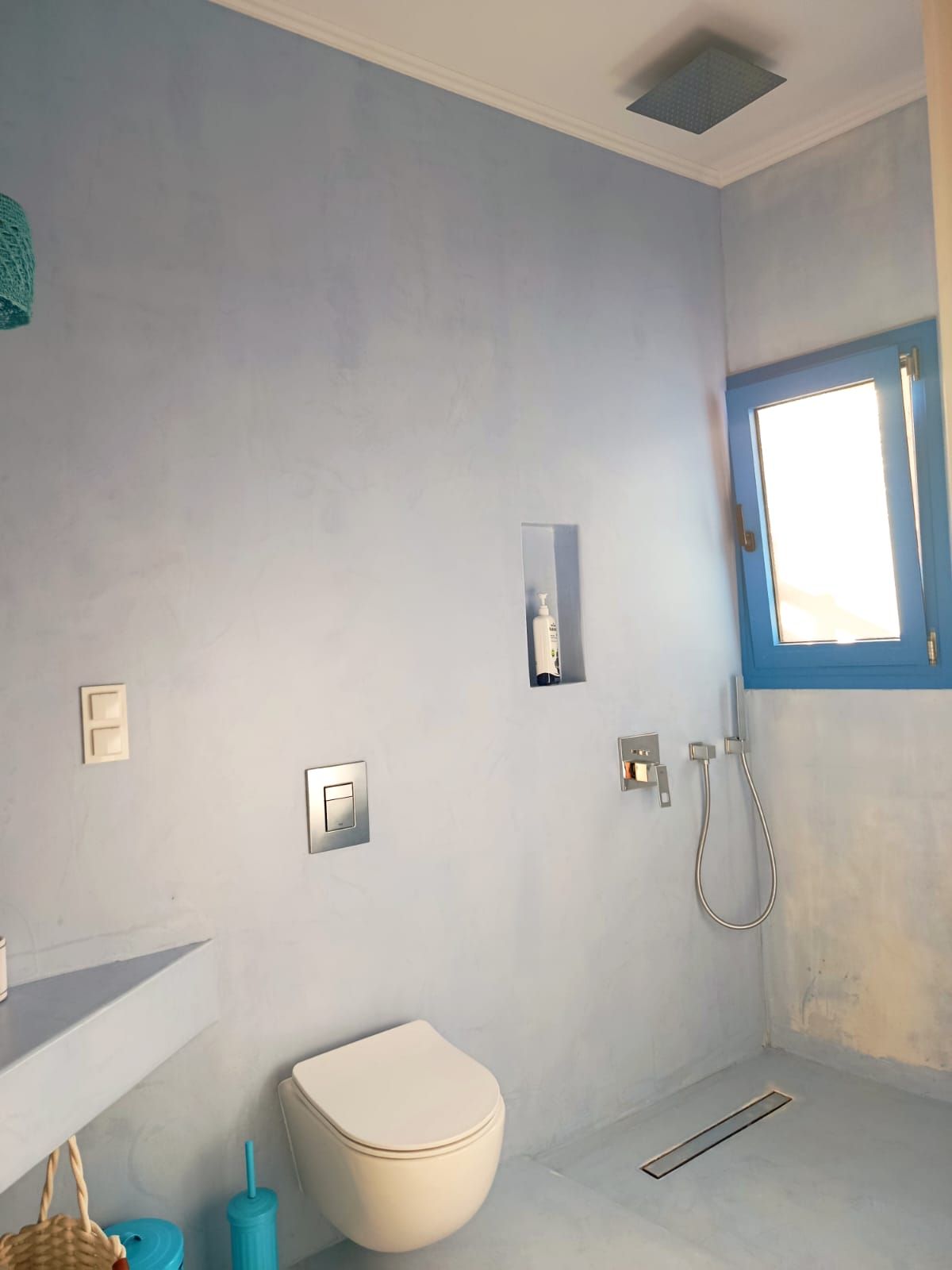 Blue Aegean Apartment bathroom